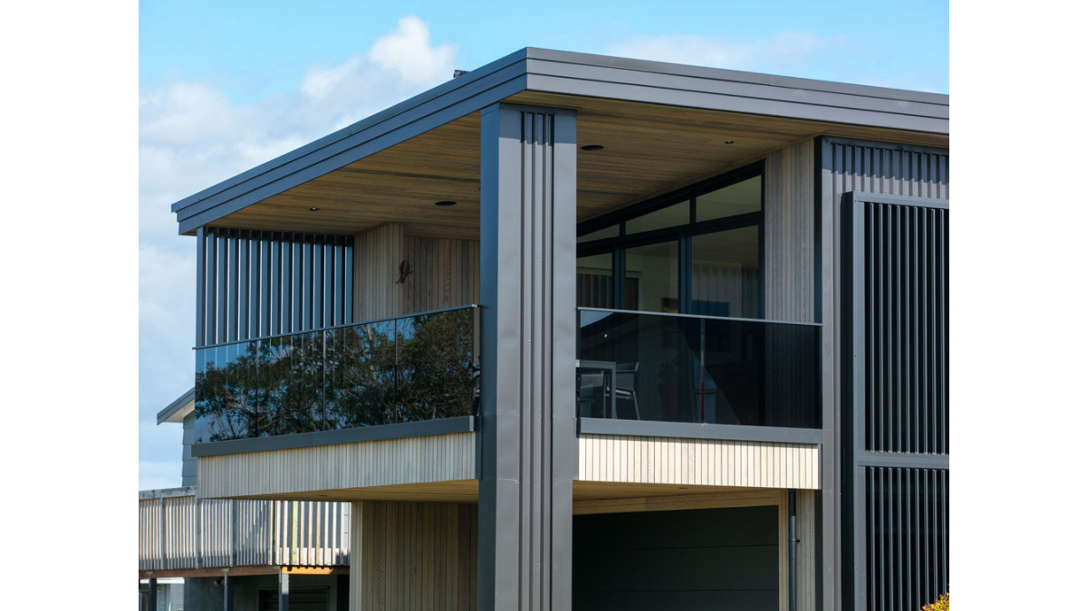 panorama frameless glass balustrade tinted