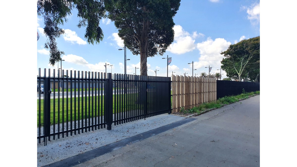 5 1.8m Paladin fence and pedestrian gates installed at Central Energy Trust Arena Palmerston North