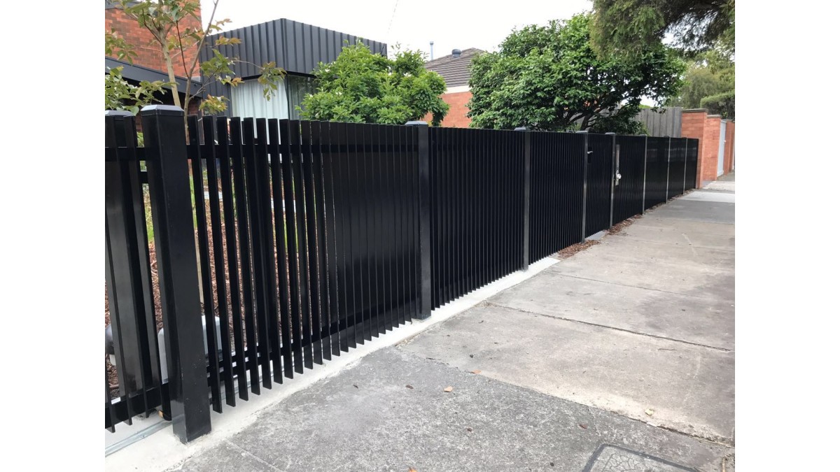 6 1.2m Paladin fence and pedestrian gate installed at residential property