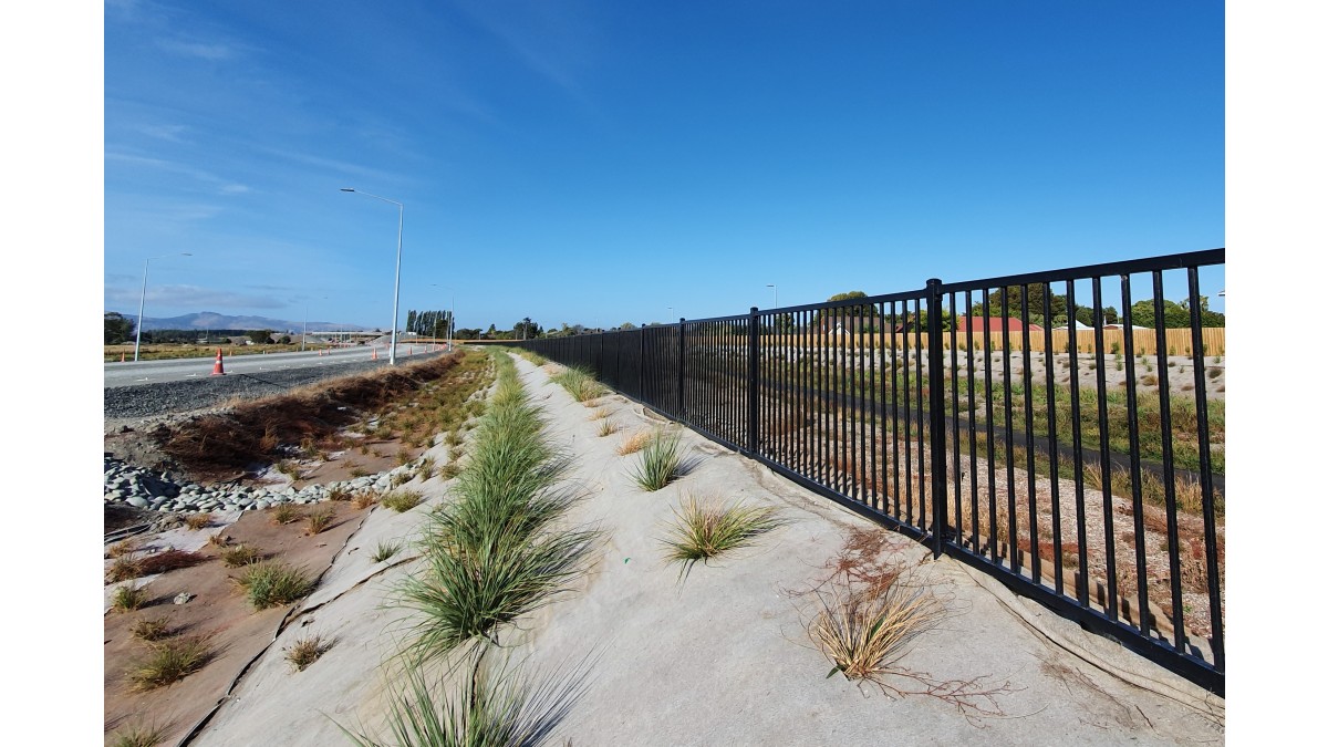 11 1.2m Premier Fence installed along Christchurch Motorway