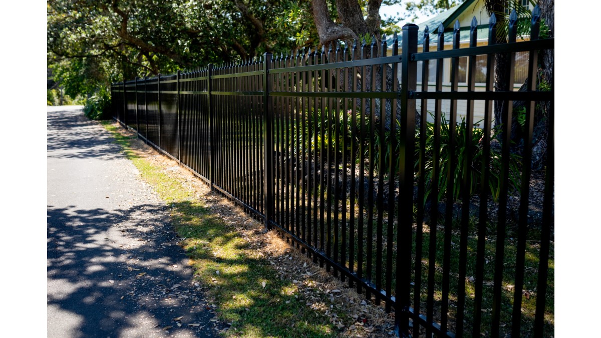 11 2.1m Secura fence installed alongside public walkway Auckland