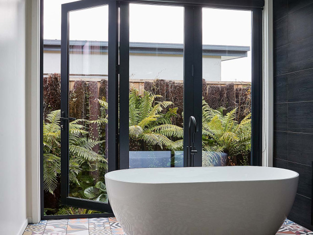 Residential Series ThermalHEART® Bi-Fold Doors & Windows