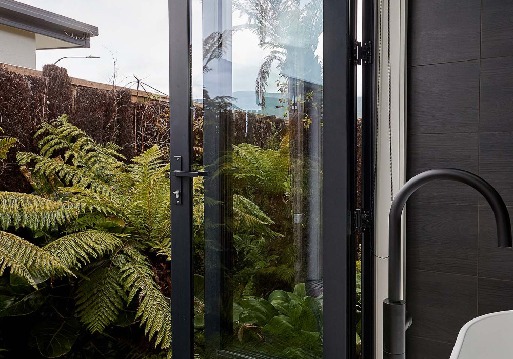 Residential Series ThermalHeart+® Bi-Fold Doors & Windows