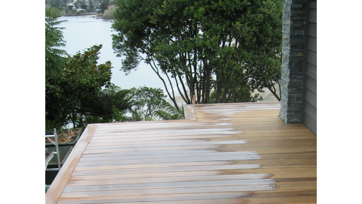 Viking Buzon with Timber Decking final finish