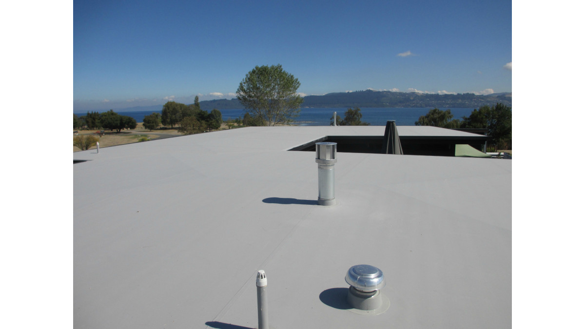 Viking Enviroclad creates tidy roof finish