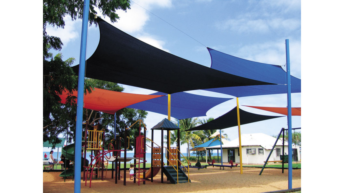 Comshade playground beach
