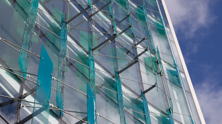 Austvision® Frameless Facade & Canopy