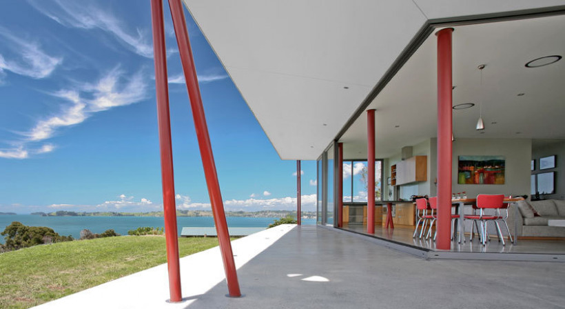 Bourke House in Matakana Takes Residential Exterior Maestro Award