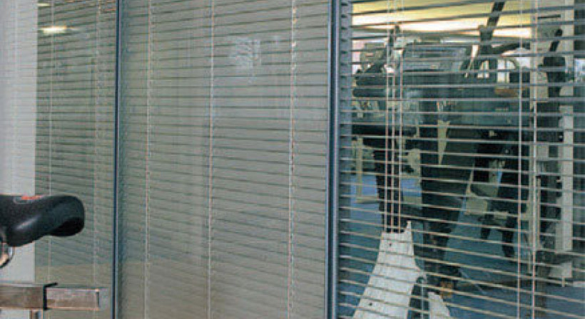 Luxaflex In Between Glass Aluminium Venetian Blinds