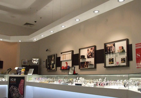 LEDs Add Sparkle to Charlton Jewellers