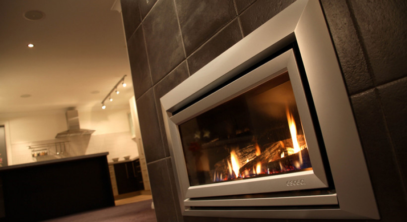 Open Versus Glass-fronted Fireplaces