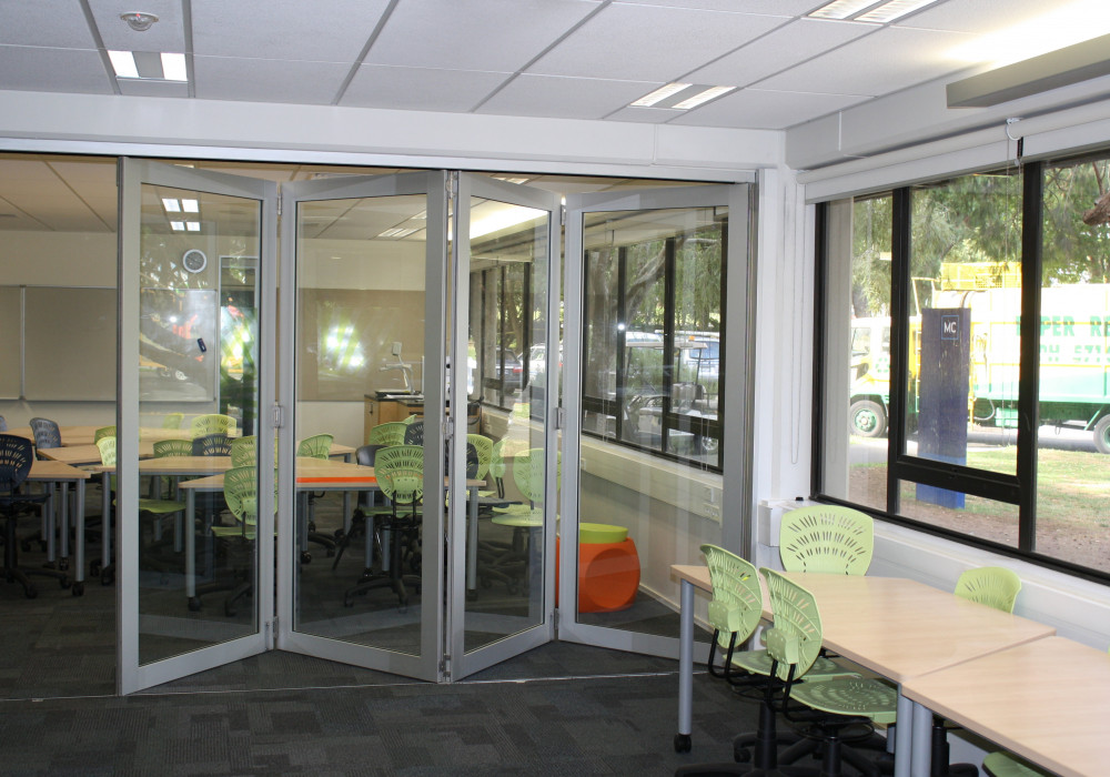 New Top-Roller Bi-Folding Doors for Large Spaces