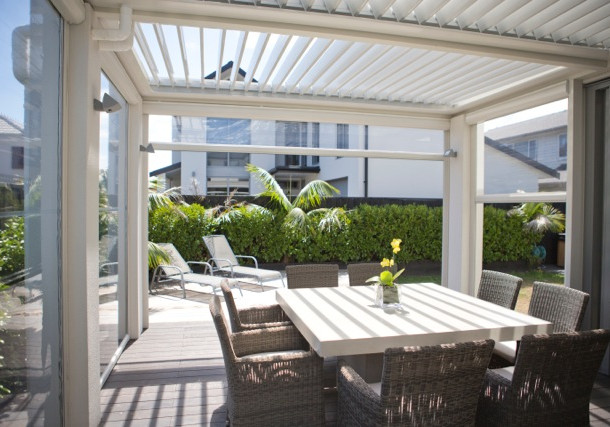 Fully Motorised Blind Systems for Outdoor Rooms