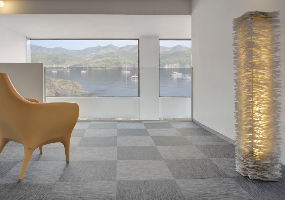 Fitnice Woven Vinyl: Durable Textured Flooring
