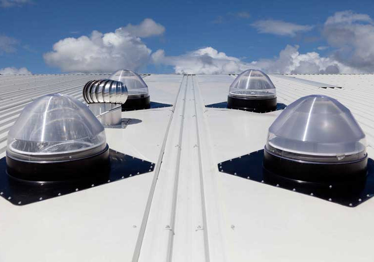 Hometech Solatube Dazzles Diners with Daylight