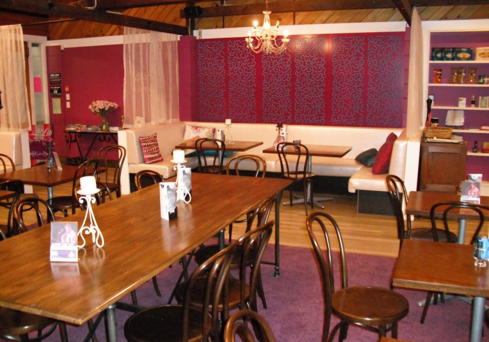Pyrotek Controls the Acoustic 'Cafe Effect' in Christchurch Restaurant