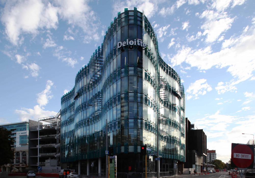 Complex Window Engineering and a New Christchurch Building