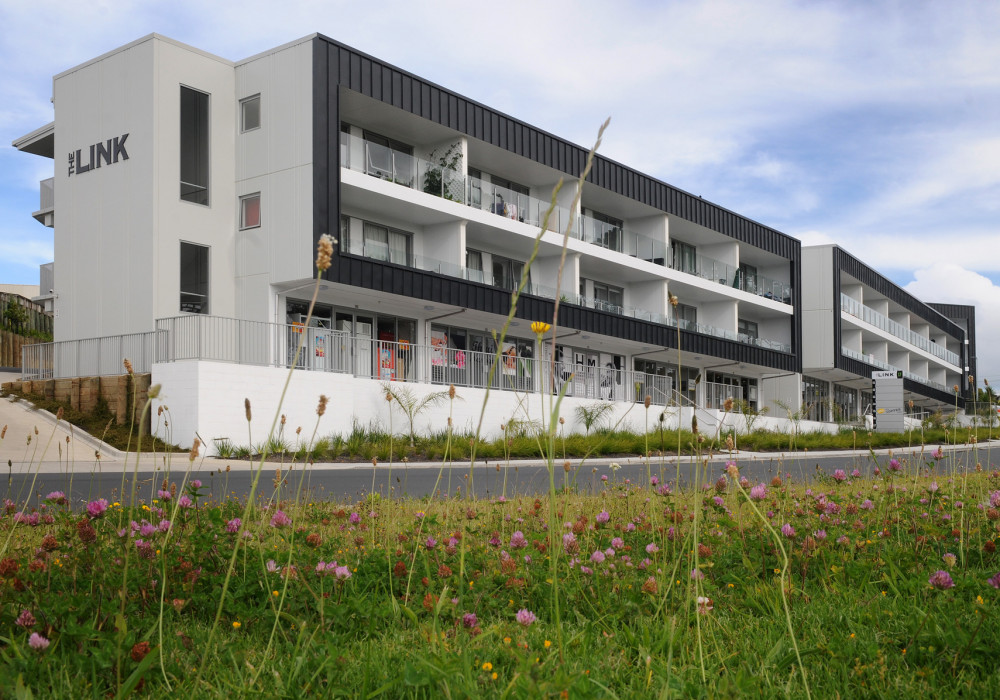Unex Systems’ Glass and Aluminium Balustrade Solution for The Link Apartments