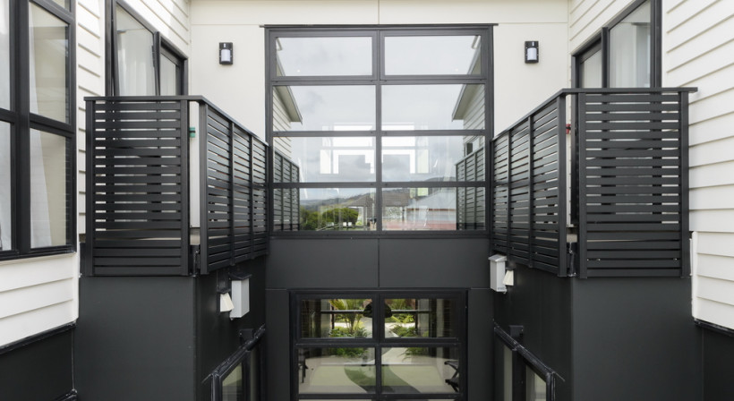 Unex Systems Balustrade Offers Low-Maintenance Privacy Solution