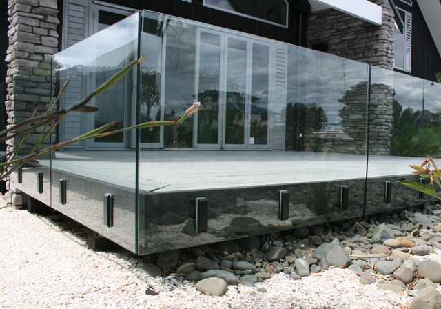 Modern Home Enhanced with Juralco Glass Balustrades