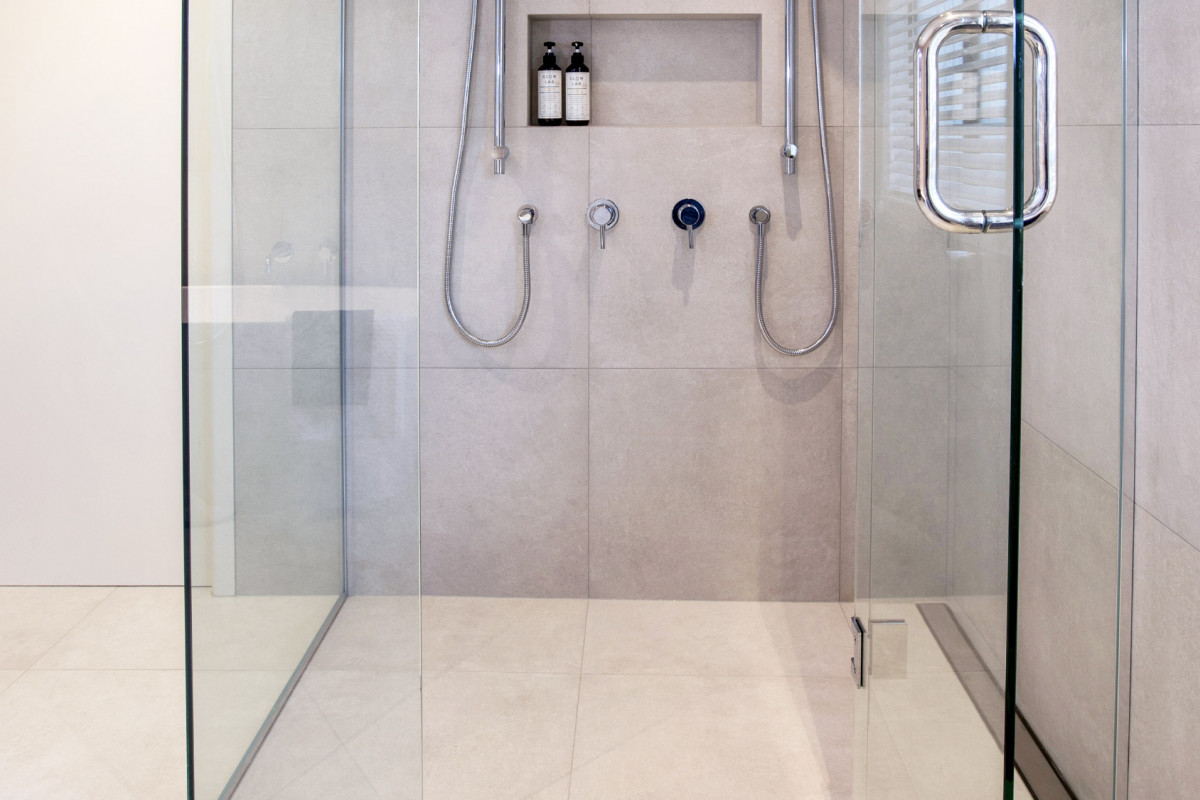 Horizon SS Vision large tiles glass screen level entry shower Elite Bathroomware copy