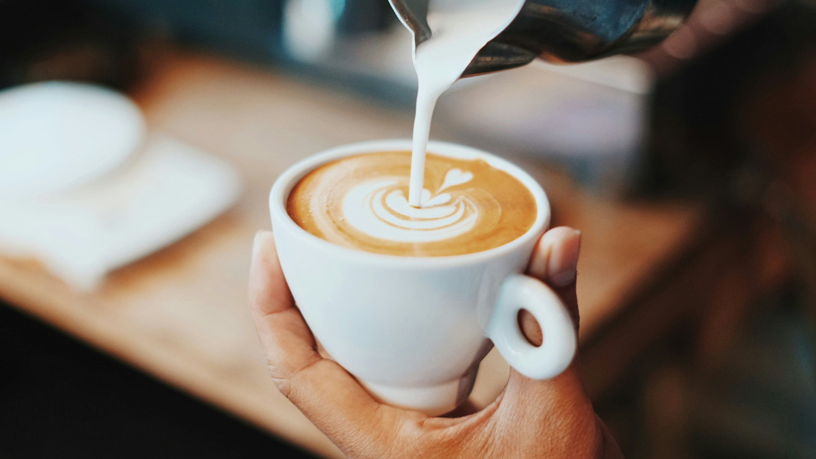 fahmi fakhrudin nzyzAUsbV0M unsplash