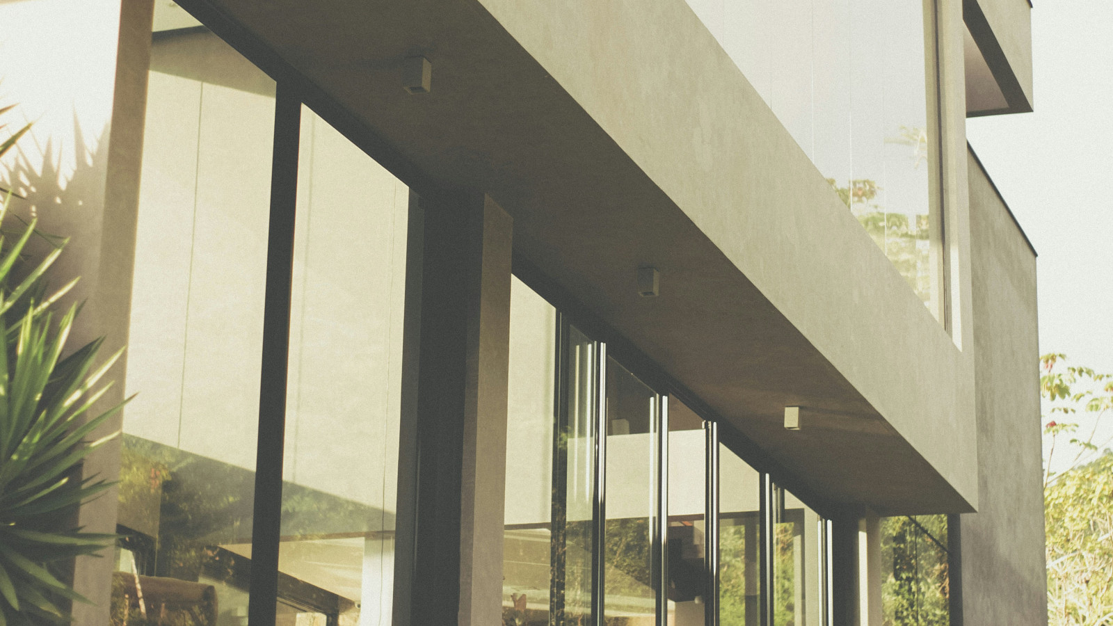 extensive glazing