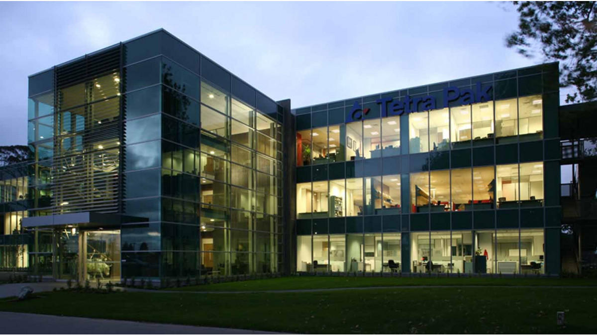 At Innovation Park, Ignite Architects responded to the client's wish for the office complex to be an integral part of the leafy, pastoral surroundings, reflecting the agricultural and biotechnology theme of the office complex. 