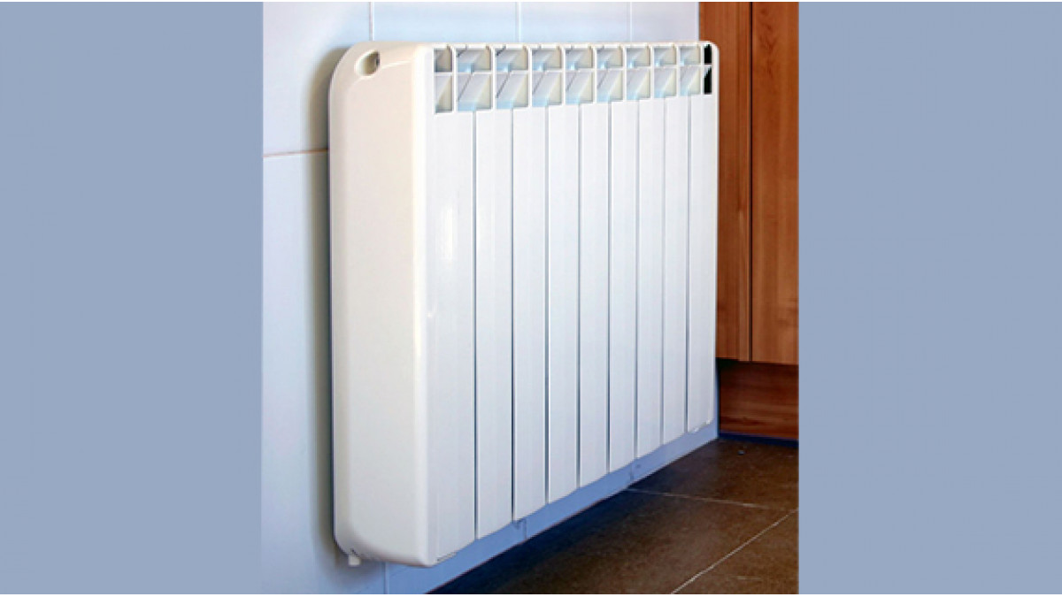 Farho low consumption radiators use radiant heat like the sun, heating people and objects directly, unlike other heating systems that dry the air and burn oxygen which can cause headaches and drowsiness.