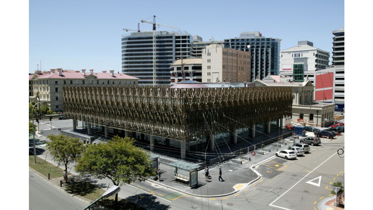 ICONIC BRONZE SCREEN: the Supreme Court of New Zealand in Wellington