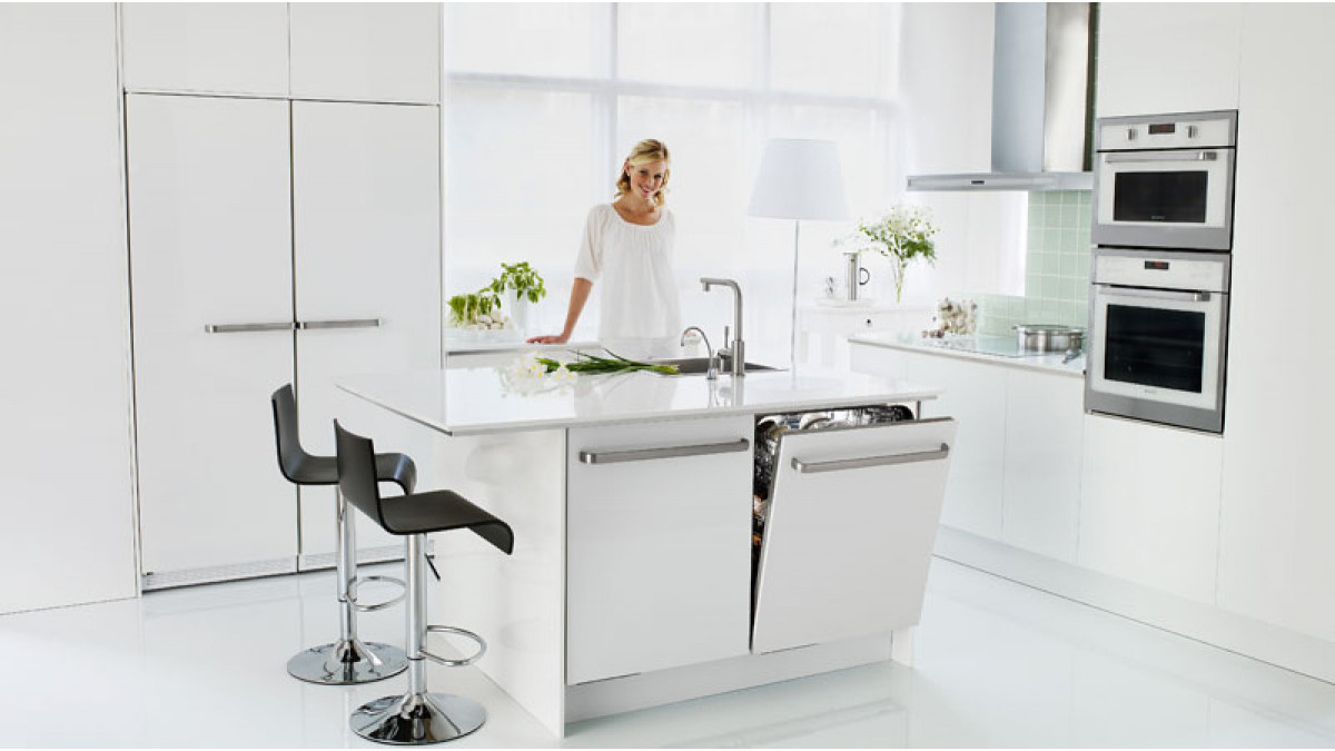 Now we can even go as far as not having the noise of a jug boiling away on a bench top with the hot and cold tap, not only can we have one less appliance on display but we can have boiling hot water instantly without the noise.