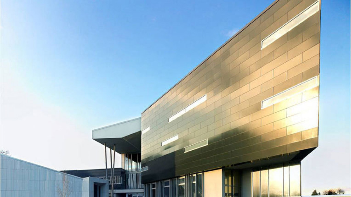 Trespa Meteon is a decorative high pressure compact laminate with an integral surface manufactured using Trespa's unique in house technology, Electron Beam Curing (EBC).