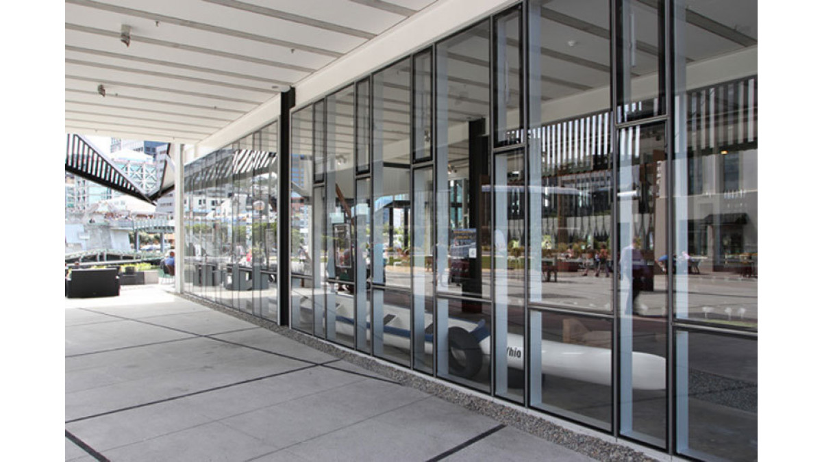 The 150mm Structural Glaze Suite, which was widely used, has flush glazing on the outside. Opening sashes were placed at the top.