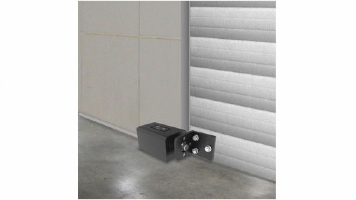 Interlock Electronic Roller Door Lock (IRDL) is a quality, commercial grade electromechanical lock, ideal for securing large rolling, tilting, hinged or sliding doors.