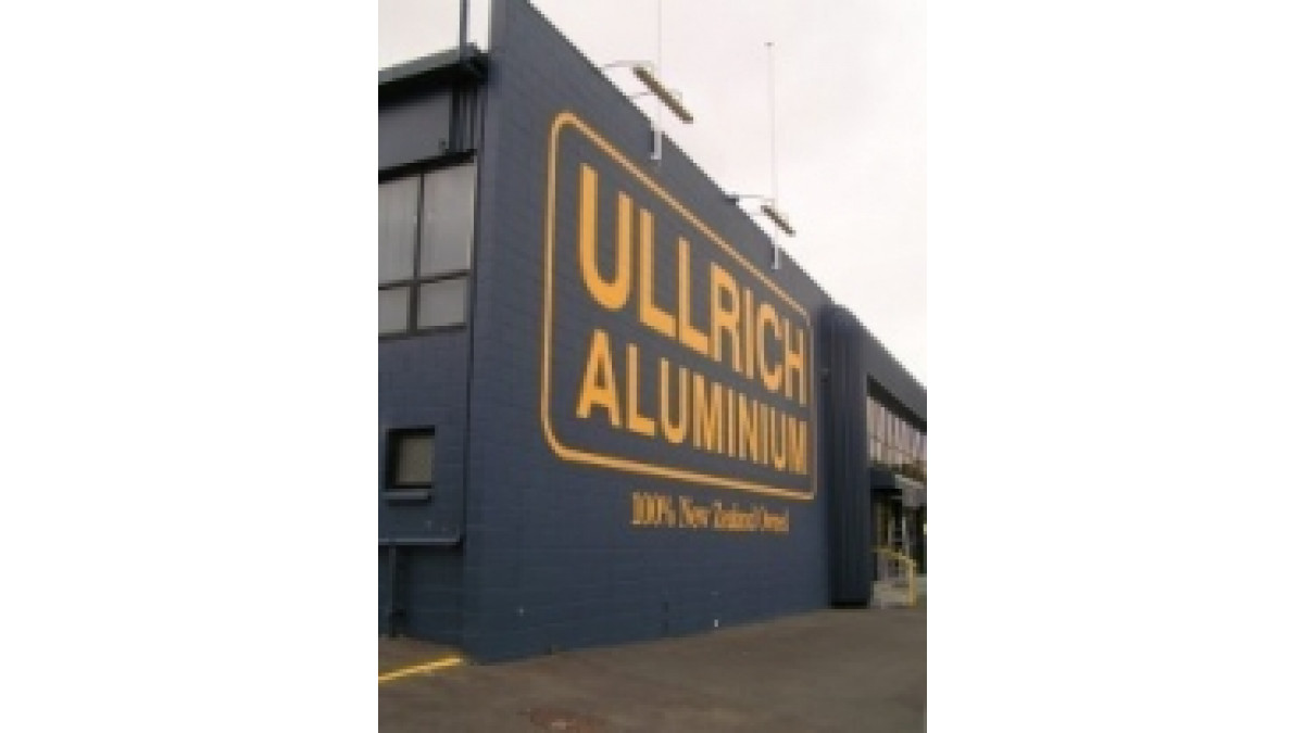 Ullrich Aluminium Silverdale before recladding.