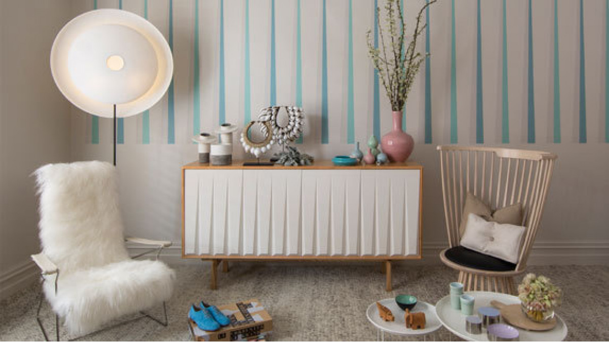 Create calm, soothing spaces with the Rise palette. (Image styled by Mim Design featuring Dulux Hopelands and Dulux Torere Half with details in Dulux Kaikorai Valley, Dulux Warrington and Dulux Cooks Beach.)