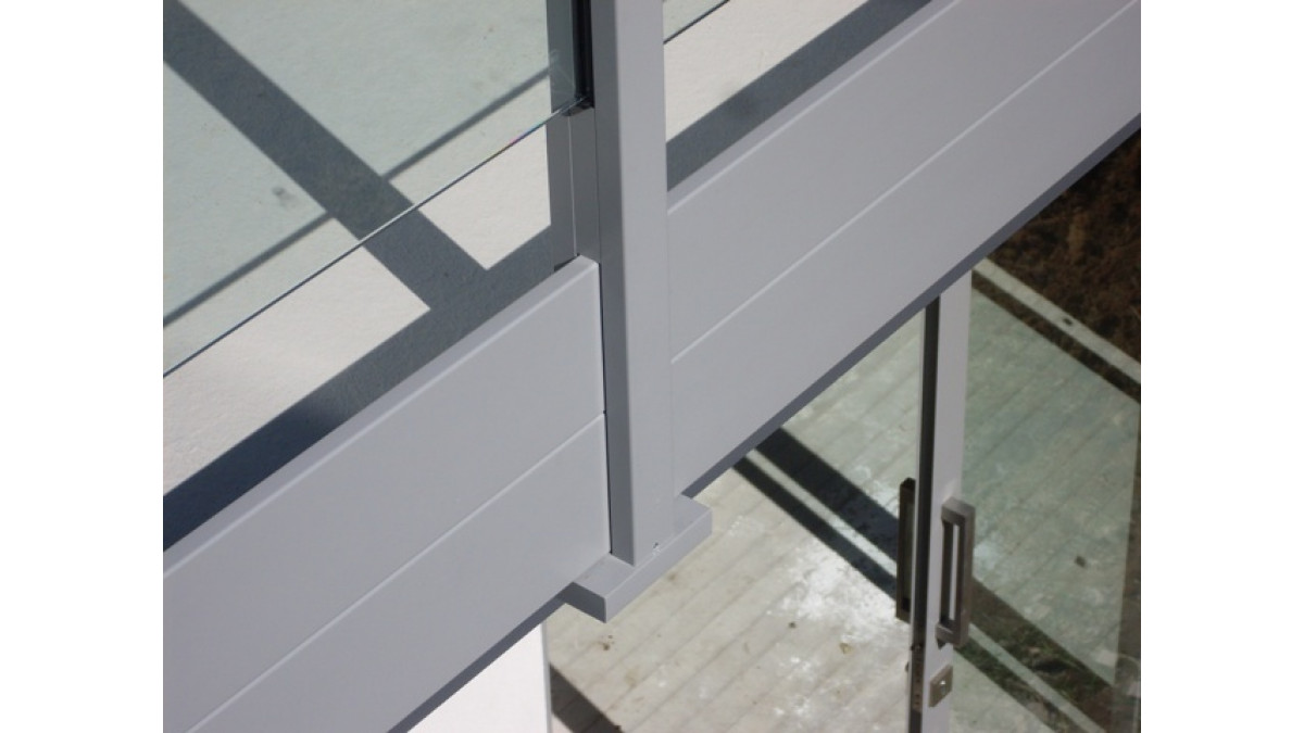 Gutter bracket and post from above.