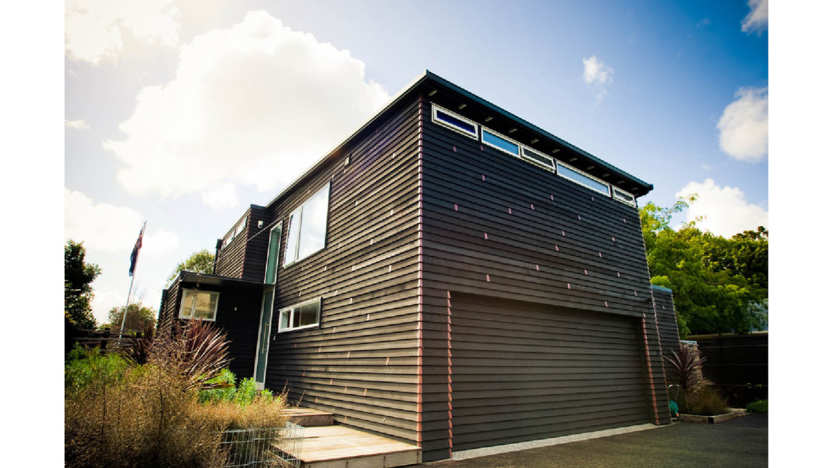 This new build Mt Eden townhouse utilised Solargenius technology.