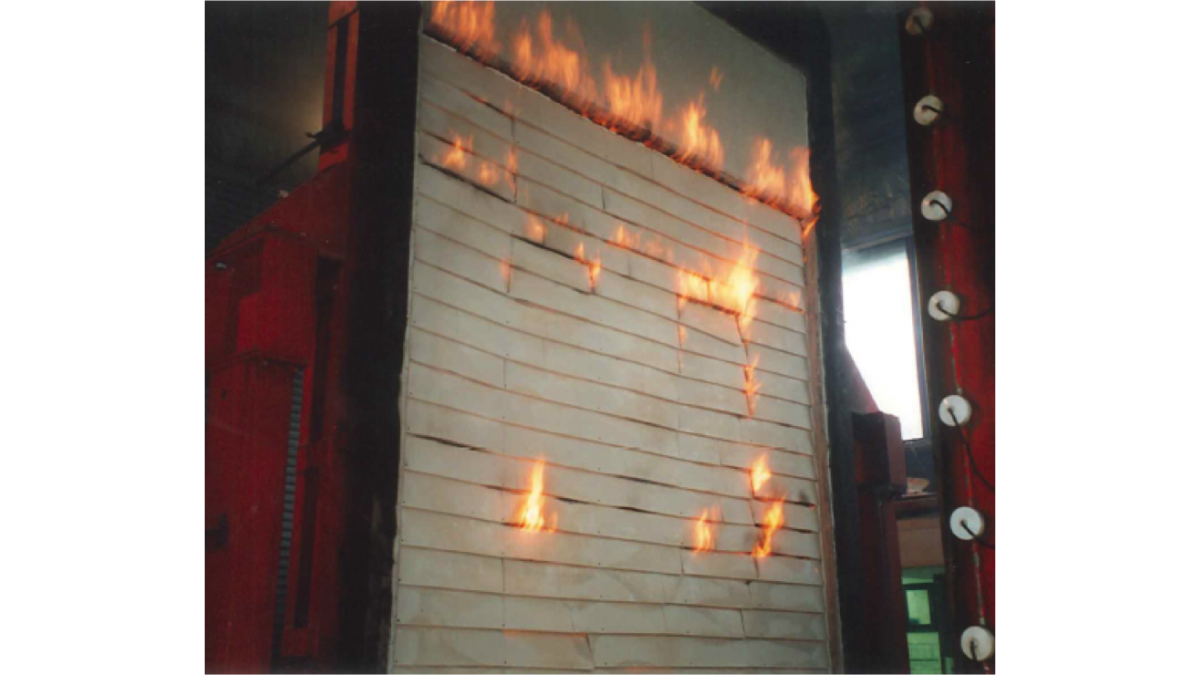 Scyon Linea weatherboard cladding after being exposed to fire and temperatures of more than 900 degrees Celsius for a duration of 1hr 33 minutes.<br />
