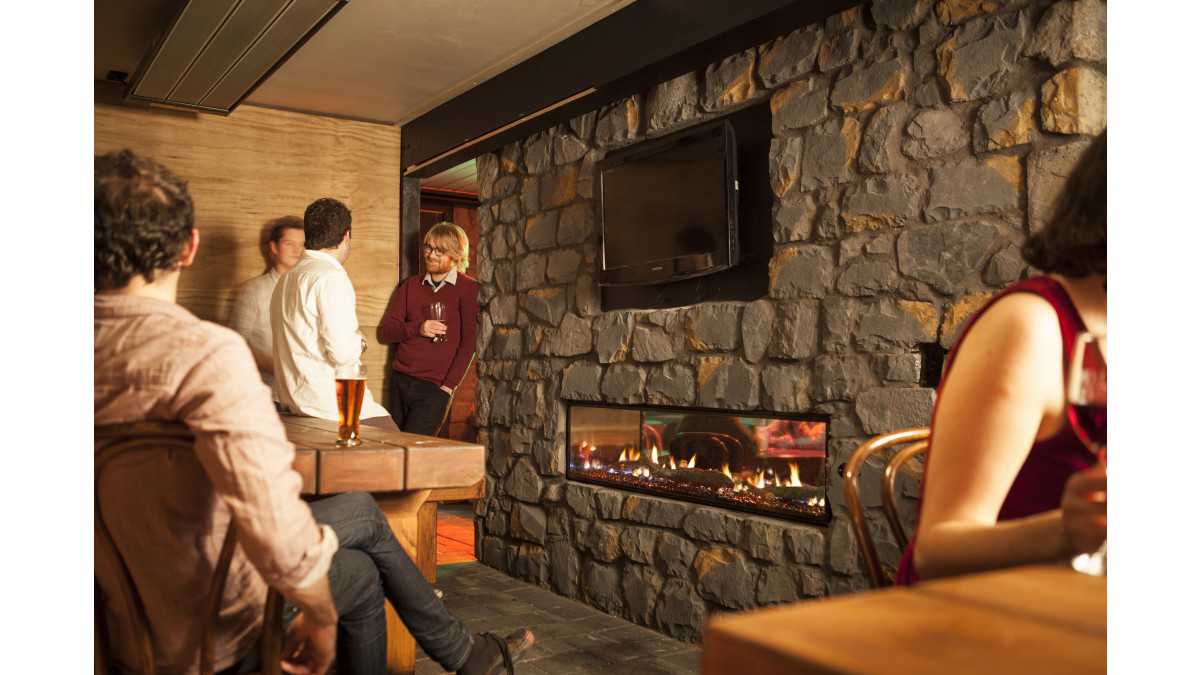 Frameless DX1500 double sided fireplace in Lonestar restaurant.