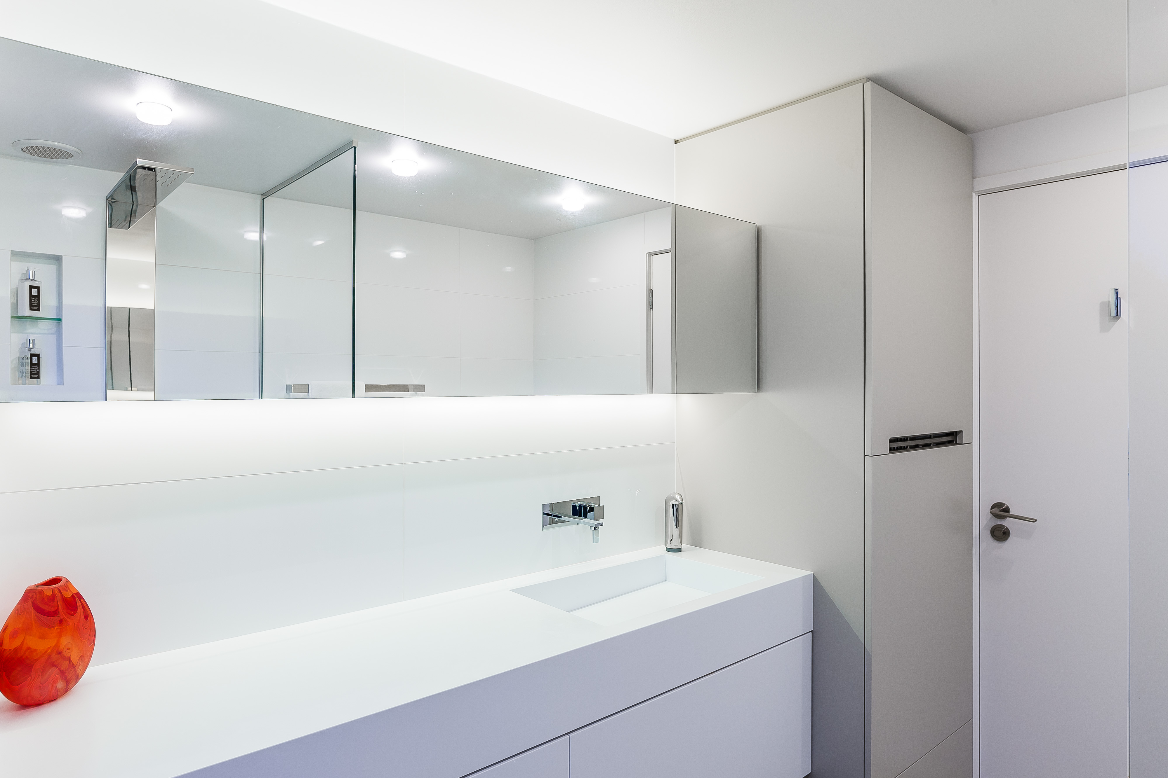 Corian S Sophisticated Surfaces For Bathrooms Eboss