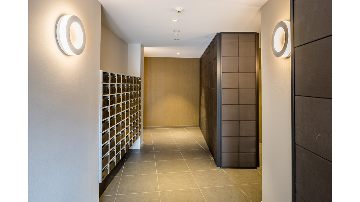 Wall and floor tiling in the foyer.