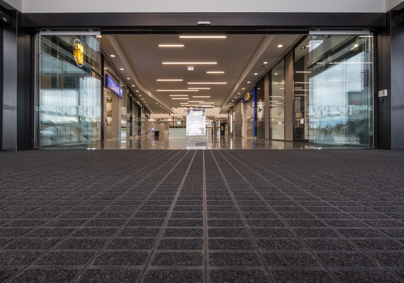 Advance Creates Safe Entrance for Auckland Mall with Axis Matting