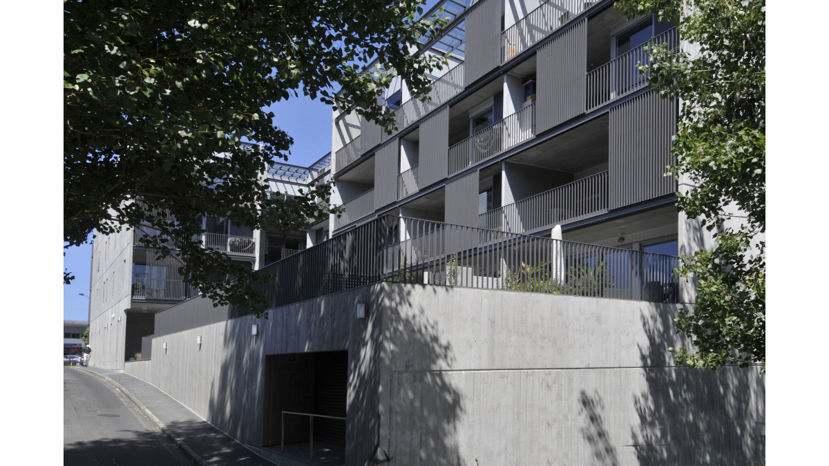 Unex Postless Balustrade on Tenor Apartments.