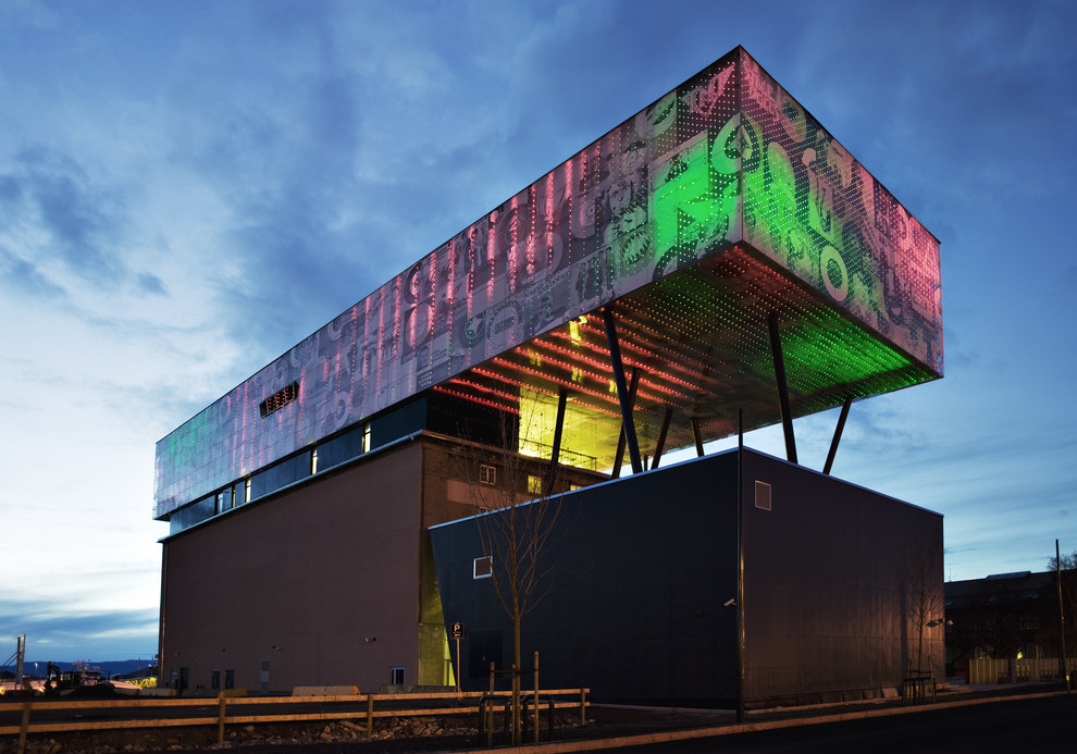 Glasshape Vastly Extends Capabilities and Possibilities of Glass for Cladding