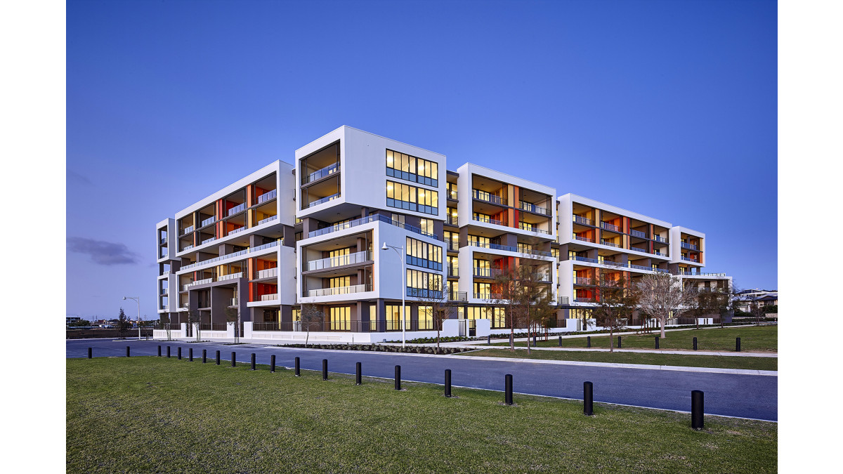 A prime view of the Ocean Edge Apartments, featuring Unex semi-framed balustrades and interlinking handrails.