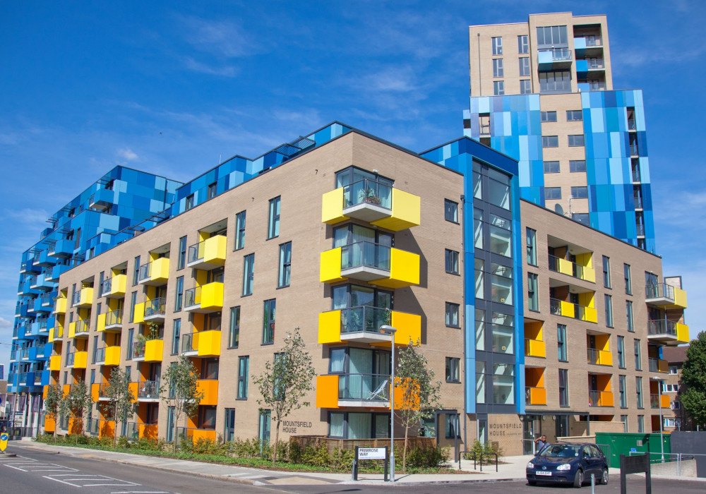 Unex Balustrade and Coloured Panels Create Wow Factor