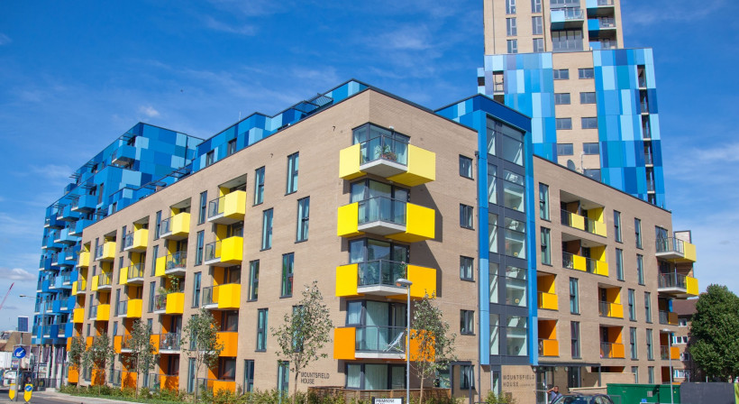 Unex Balustrade and Coloured Panels Create Wow Factor