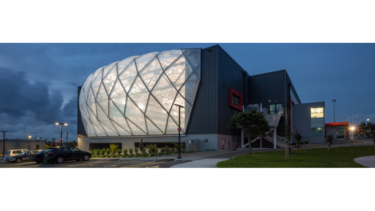 Owen Glenn Aquatic Centre.