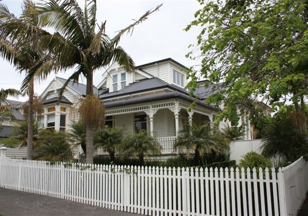 True Oak Corrugate Roofing for Heritage Auckland Villa